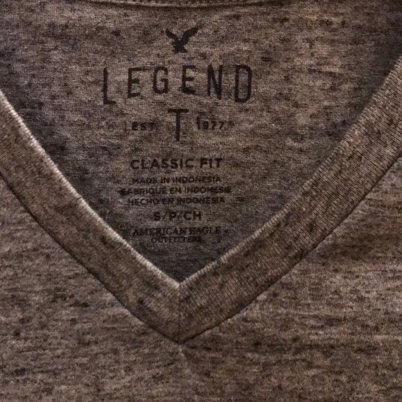 American Eagle Short Sleeve V-Neck Tee - Picture 2 of 3